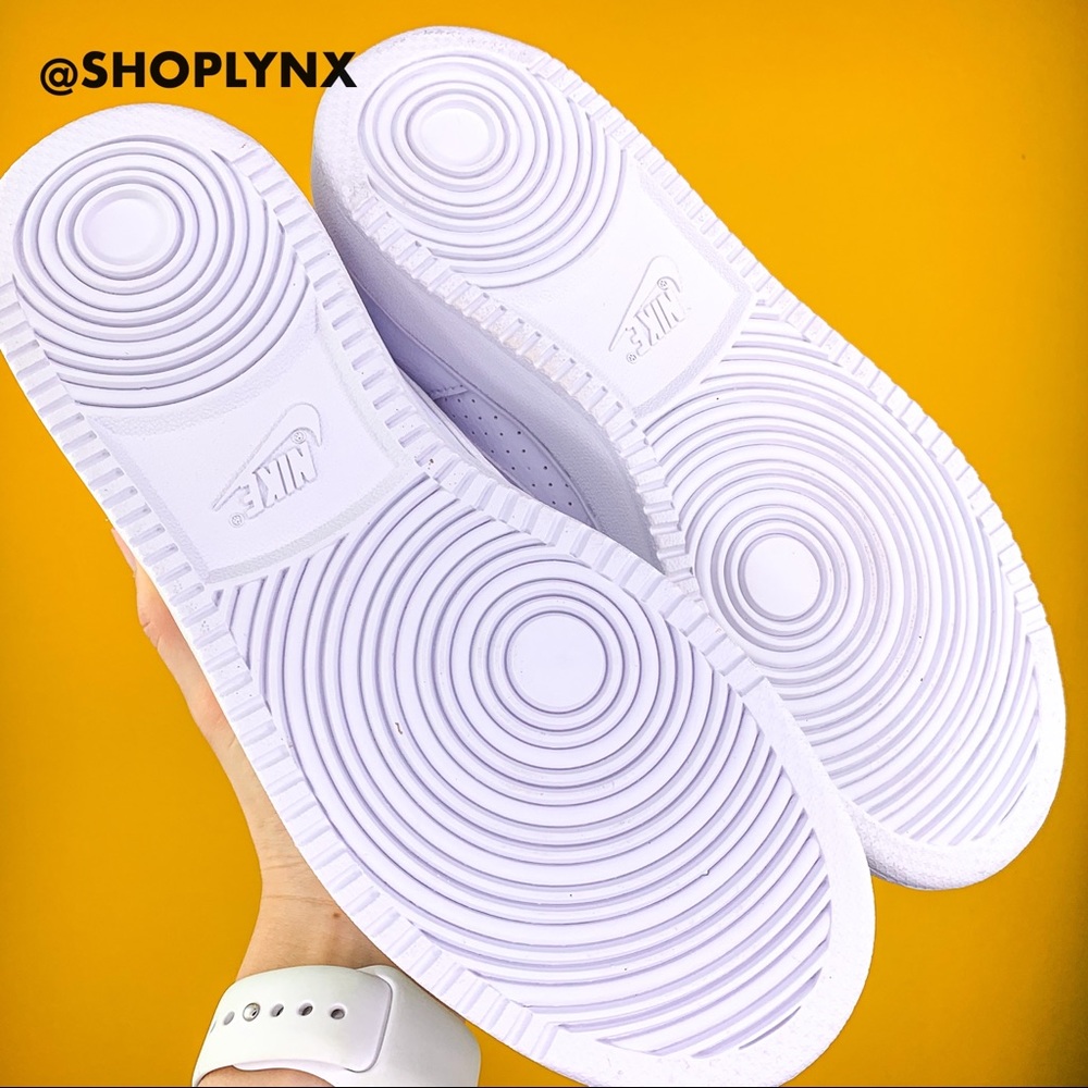 Nike White Low Top Sneaker Size 7 - Picture 4 of 7